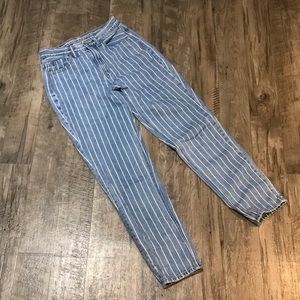 Women’s American Eagle Jeans